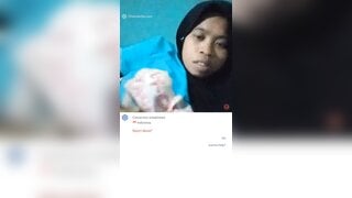 Indonesian girl showing boobs