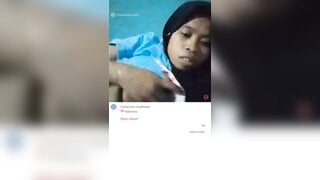 Indonesian girl showing boobs