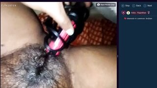 Hairy Indian girl squirts on curling iron on flingster