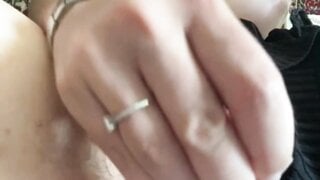 Creamy milf can’t stop fucking her self with a vibrata