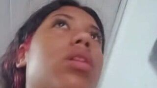 Brazilian slut twerking without clothes and figering her pussy