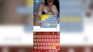 Minichat / Chilean girl helps me cum in her mouth and tits