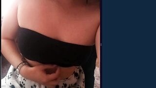 Omchater Latina Lesbian Masturbates
