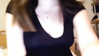 Kaylee Plays SPICY Omegle Game (2017)