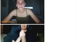 Blue eyes teen cutiie flashes tits