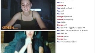 Blue eyes teen cutiie flashes tits