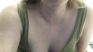 Slut shows off