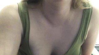 Slut shows off