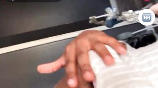 Laggy ebony shows off her saggy tits