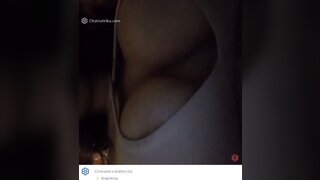 Chica argentina muestra sus tetas grandes | Argentinian girl shows big tits
