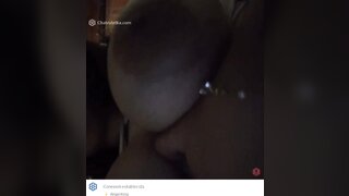 Chica argentina muestra sus tetas grandes | Argentinian girl shows big tits
