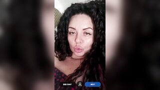 beautiful milf exposes her tits