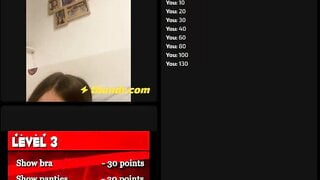 Chubby Girl plays OmegleGame