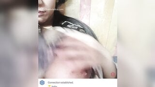 Horny Indian girl flash boobs