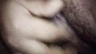 Horny Indian girl pussy finger