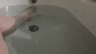BBW bath time play