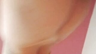 Hot Brazilian shows whole body on OmeTV
