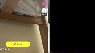 American girl from Victor - Monkey App