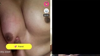American girl from Victor - Monkey App