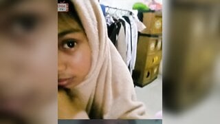 Indonesian girl show me her move on #ometv