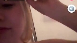 19yo Flashes Her Lovely Boob