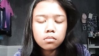 indonesian teen girl flash me her tits on ometv