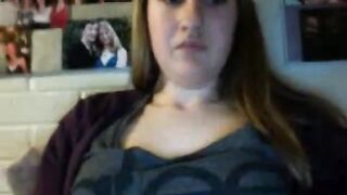 Girls Flashes And Plays On Omegle