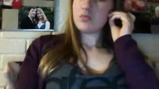 Girls Flashes And Plays On Omegle