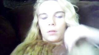 Blonde Chick Does Some Very Close Up Fingering