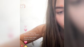 Turkish girl shows her tits in ometv