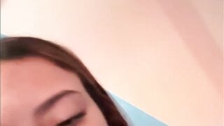 Spanish Teen Shows Masturbation on Ome.TV