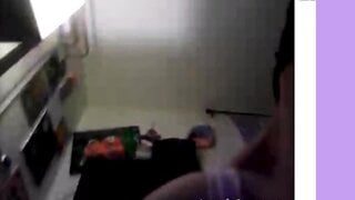 Hipster cums with hairbrush [with sound]