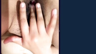 Omchater Flingster Latina Masturbates