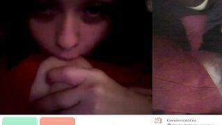 American bitch sucks her tits, GoodInCam