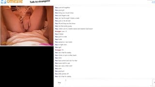 Hot girl playing on omegle