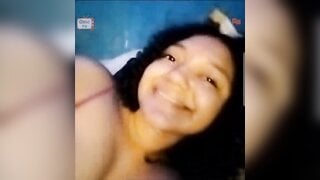 Ome Tv Teen Show her bobs