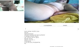 Italian Milf bates on Chatroulette