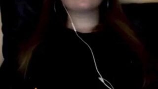 Hidden masturbation (clothed) on Omegle (no sound)