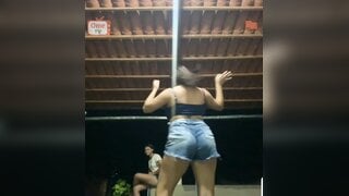 Brazilian slut milf flashes nipple and go back to twerking