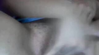 [Omegle] Jeune Fille Péruvienne Poilue Se Caress