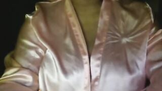 Omegle 22yo Chubby Ebony Cums Hard Playing