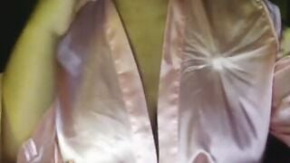 Omegle 22yo Chubby Ebony Cums Hard Playing