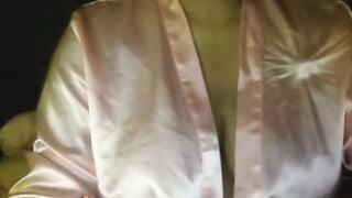 Omegle 22yo Chubby Ebony Cums Hard Playing